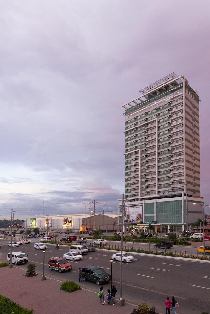 Injap Tower Hotel Илоило Экстерьер фото